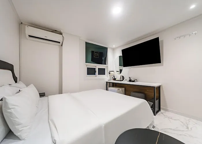 Number 25 Gildong Hotel